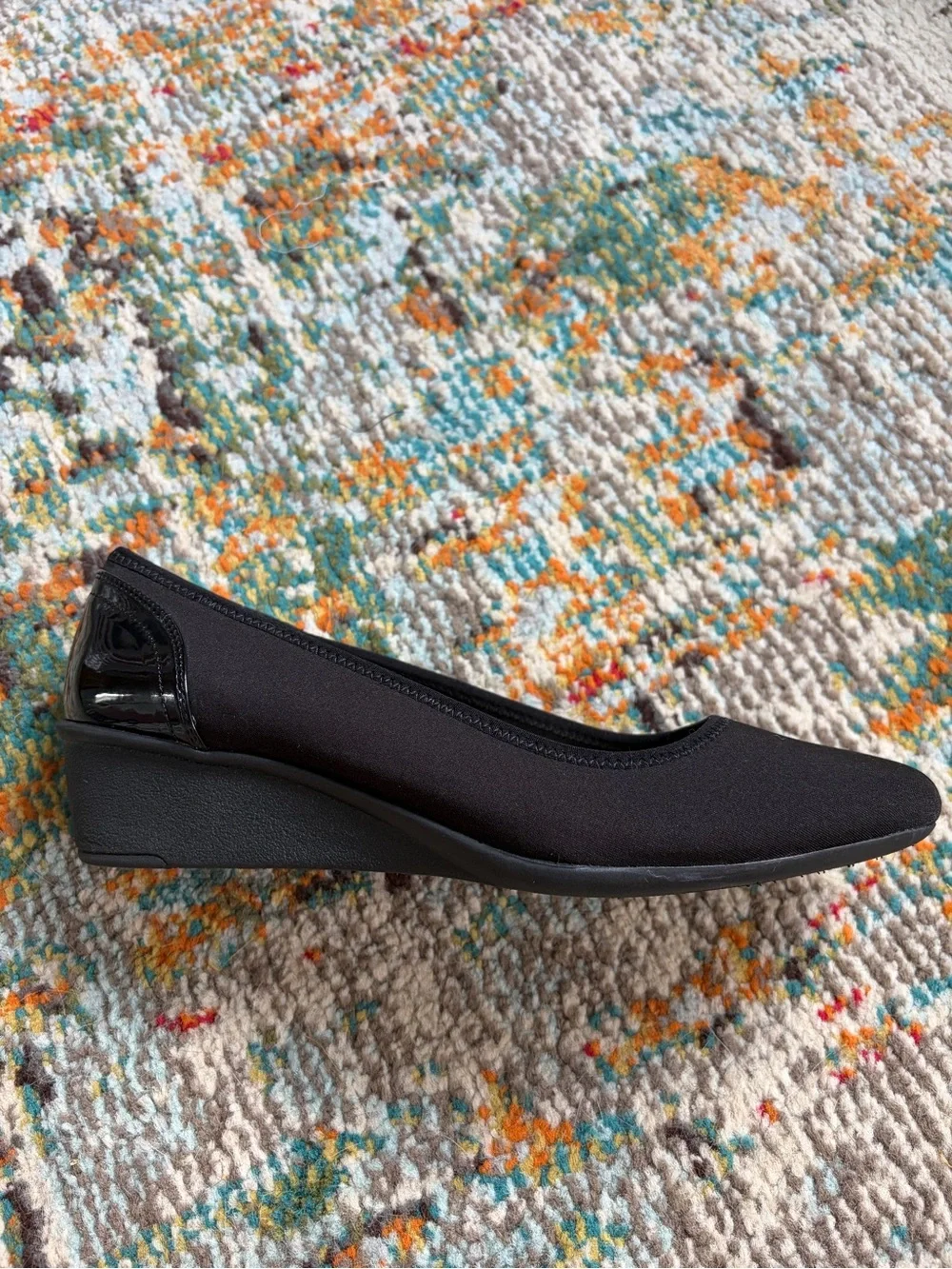 Like New Anne Klein Winner iFlex Black Wedge Pumps, size 8.5